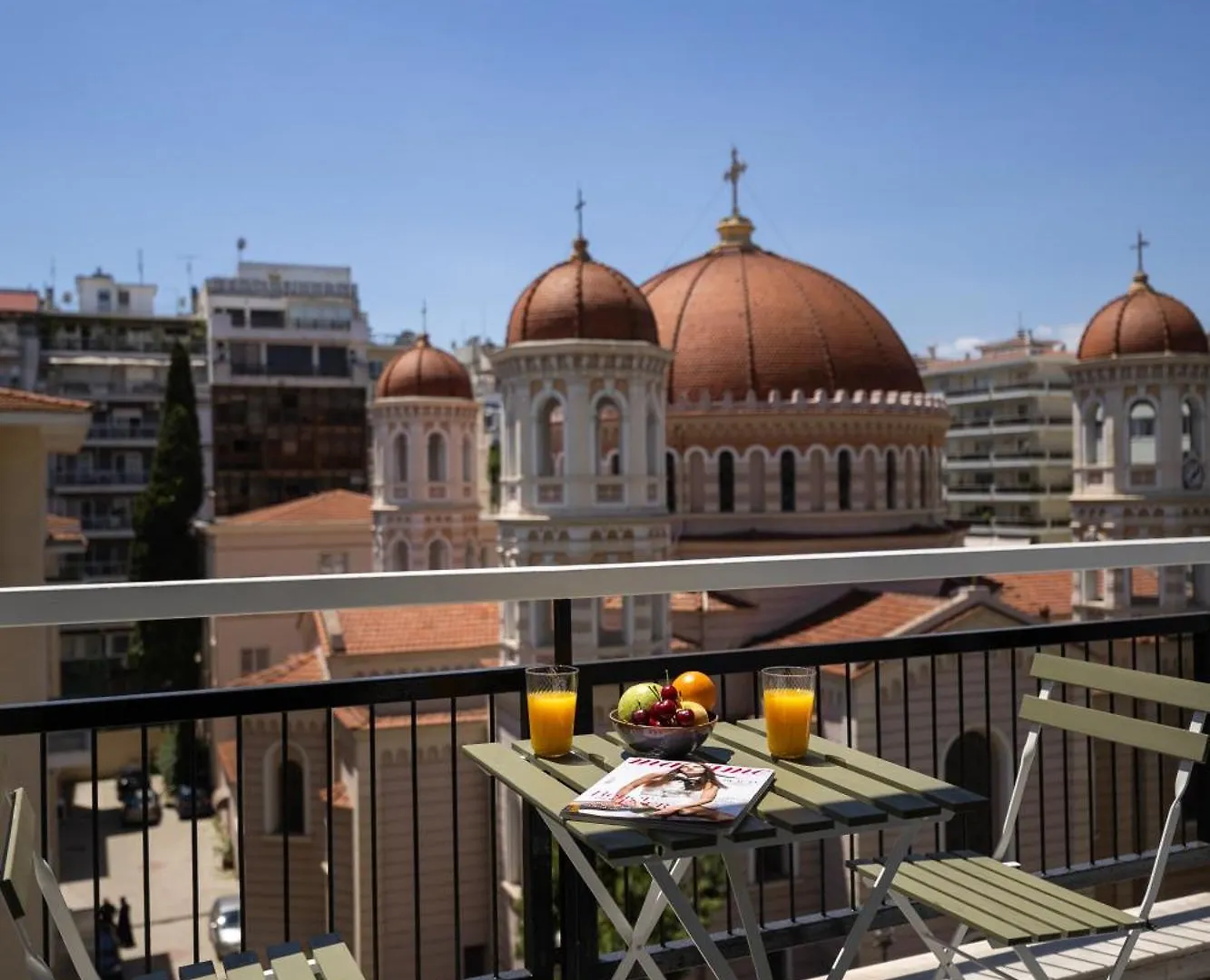 Big Stylish 2Br Apt City Views 3 Min Walk To Sea سالونيك